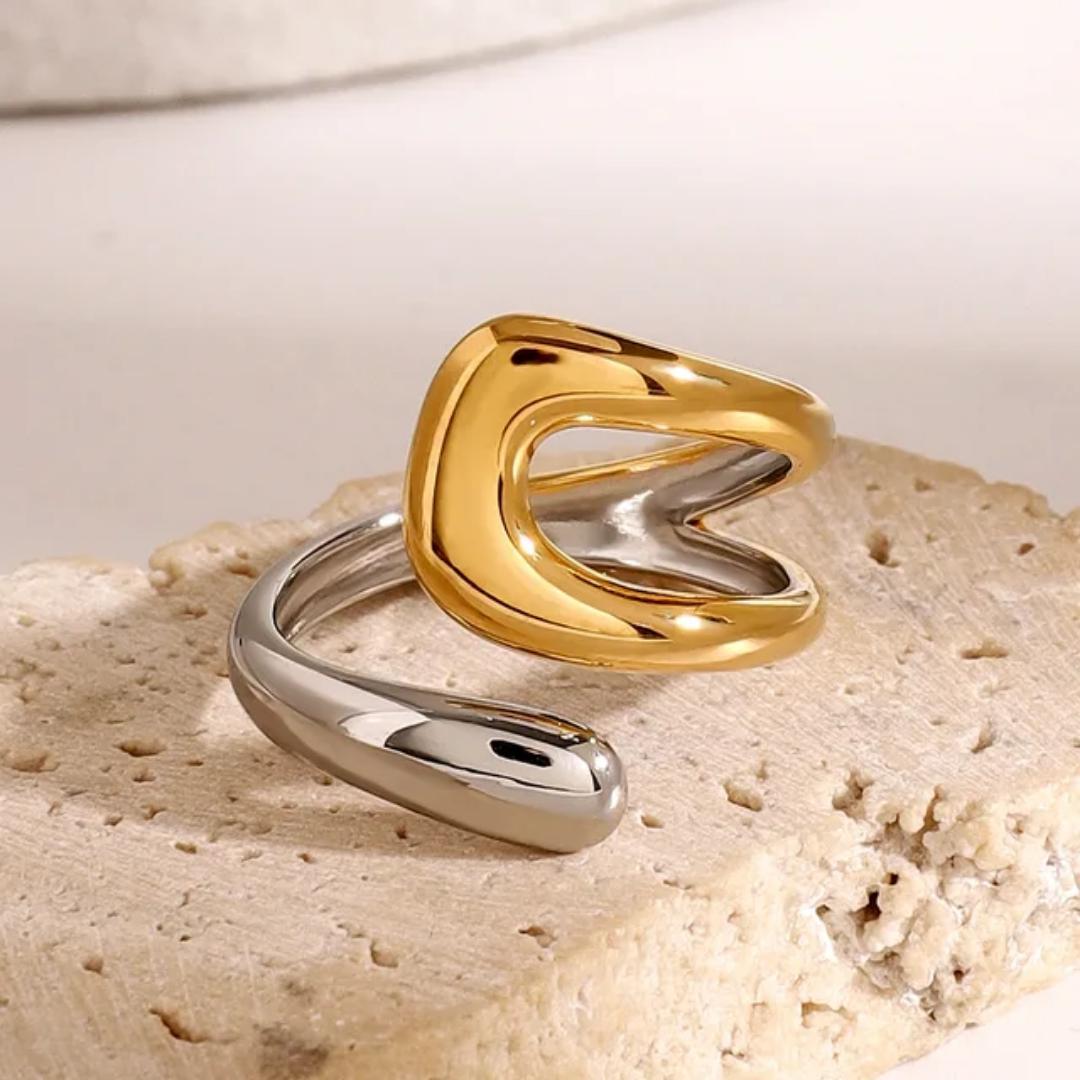 Hollow - Ring (Gold & Silver)