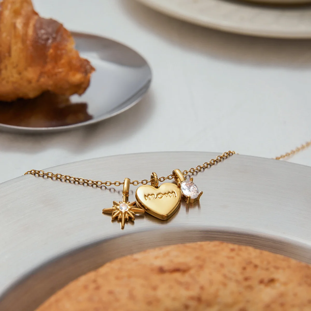 Mom's Heart - 3 Pendants Necklace