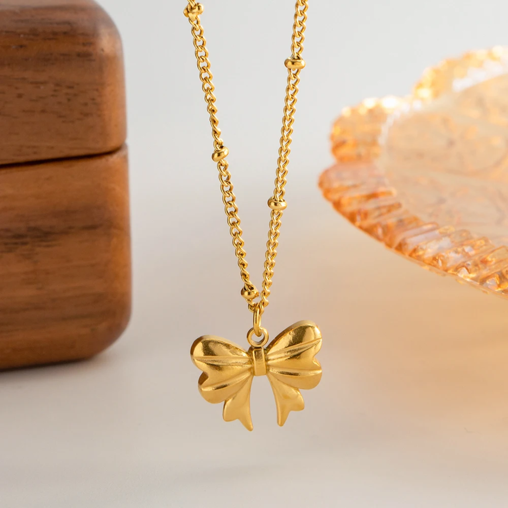 Ribbon - Necklace