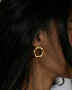 Little Twisted Hoop - Earrings
