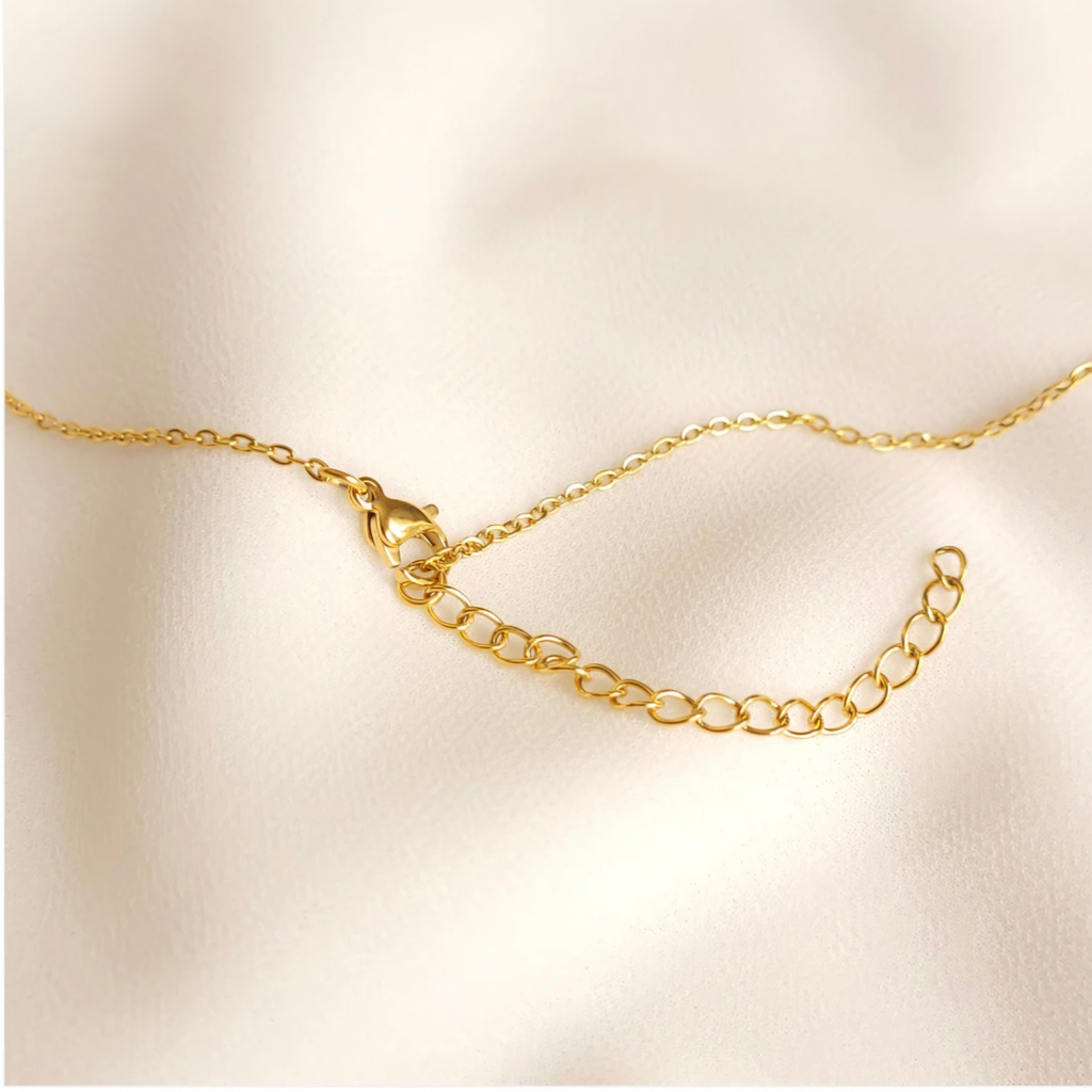 Mama - Necklace