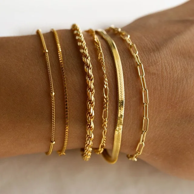 Fashionable - 6 Bracelets Set