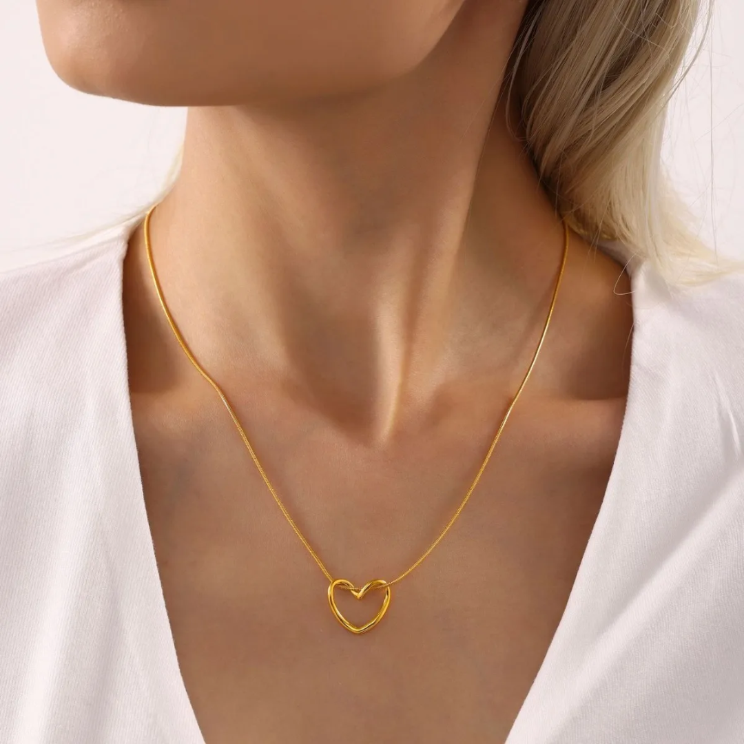 Heart on Bloom - Necklace
