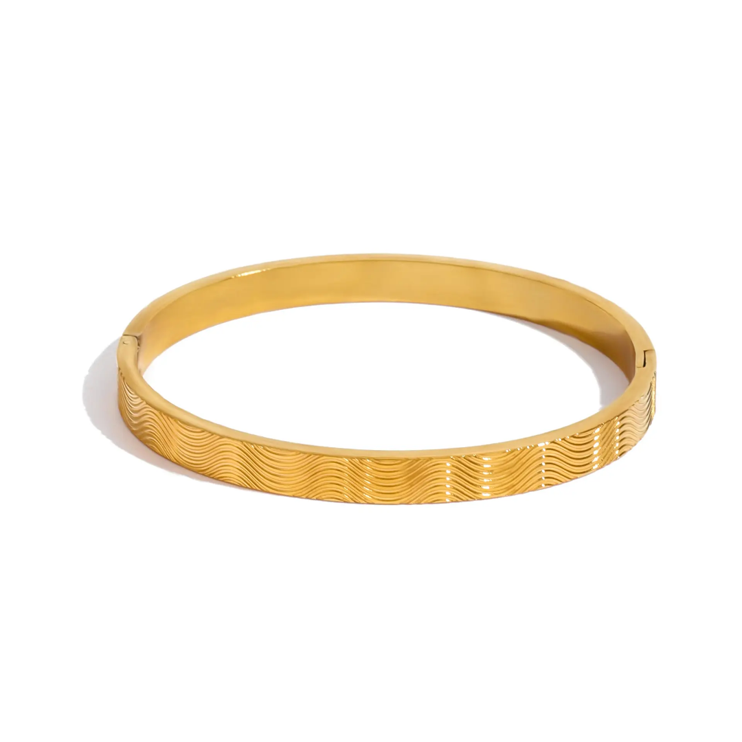 Waves of Love - Bangle