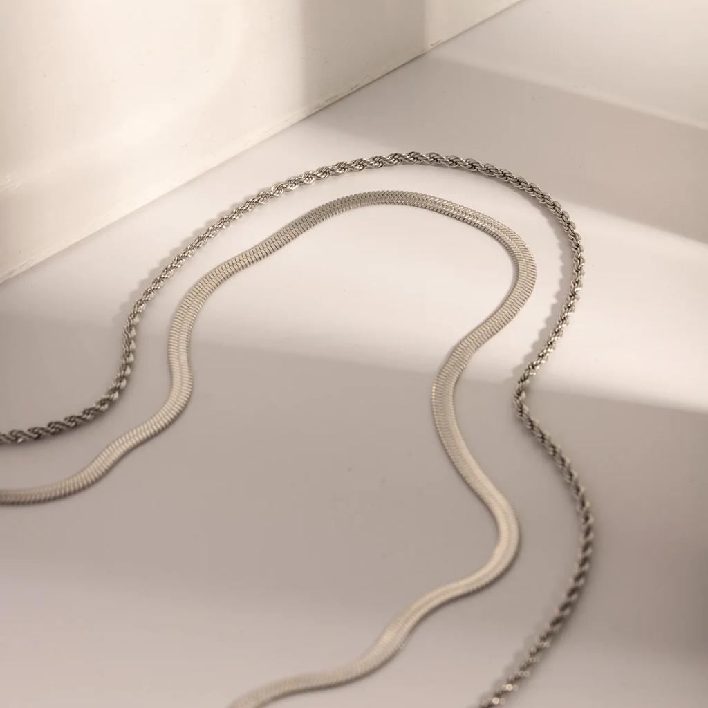 Summer Elegance - 2 Layers Silver Necklace