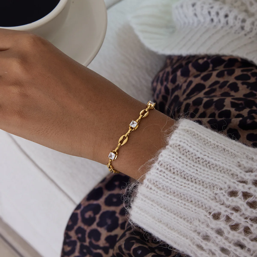 Studded Shells - Bracelet