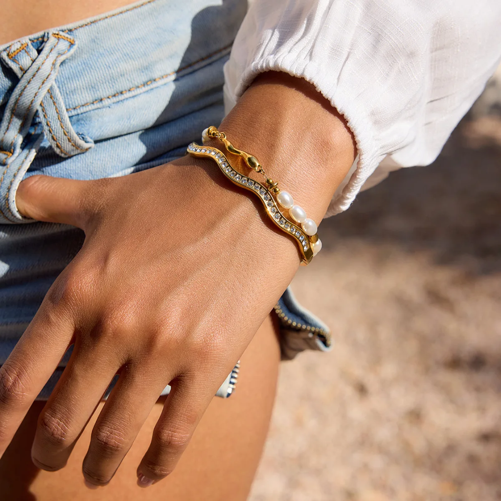 Studded Waves - Bangle