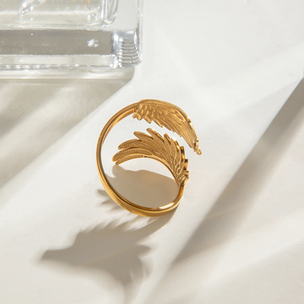 Angel Hug - Ring