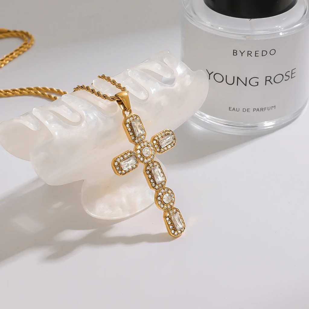 Cross & Rope - Necklace