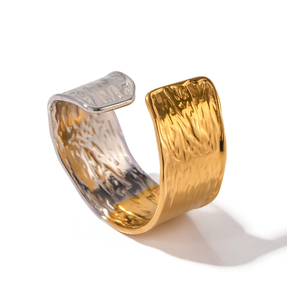 Edgy - Gold & Silver Ring