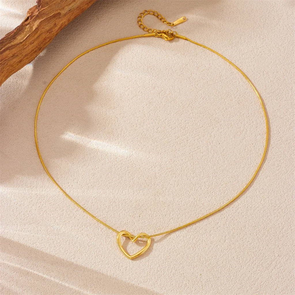 Heart on Bloom - Necklace
